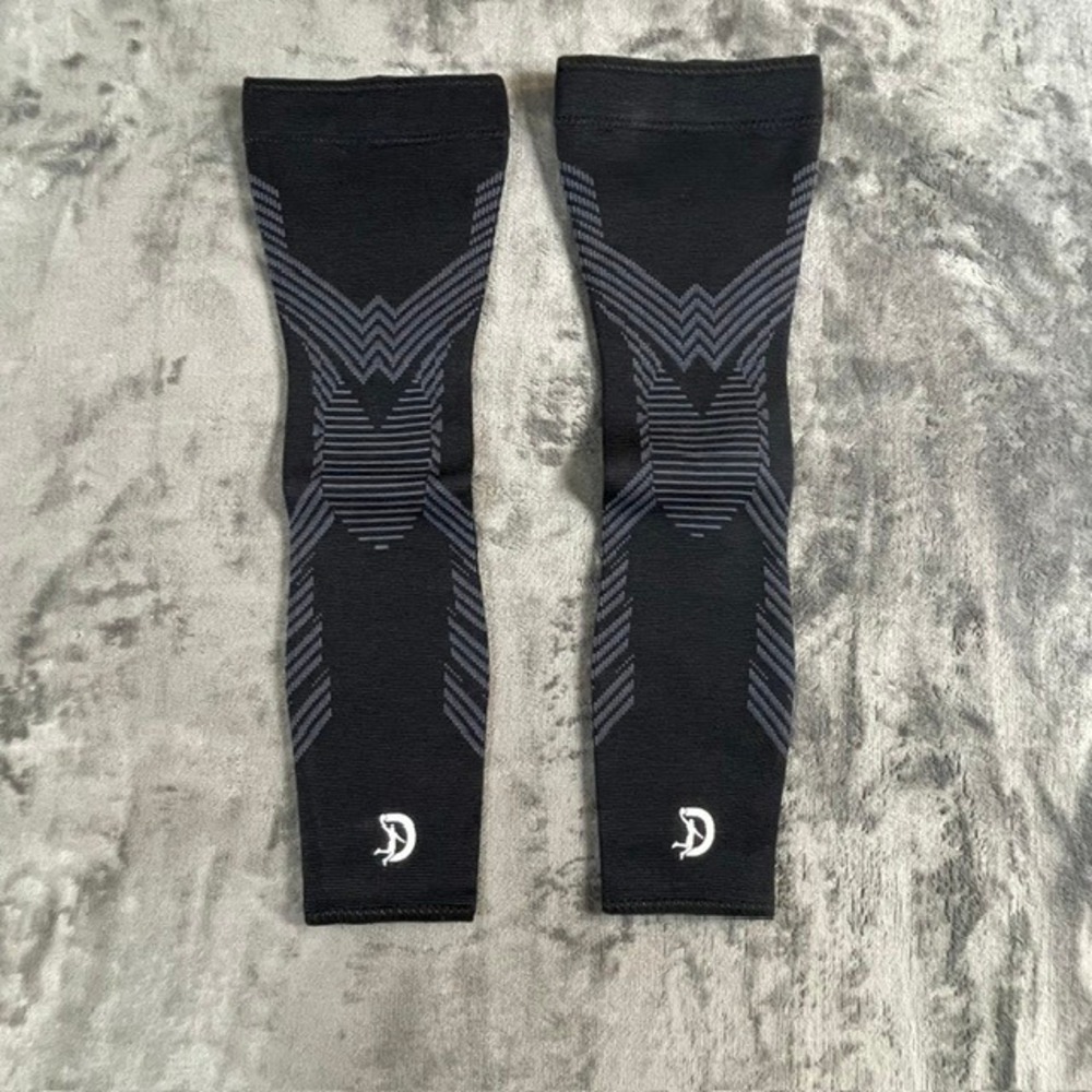 DunkFlex Compression Leg Sleeves Black Grey Basketball Athletic Gear Size Small